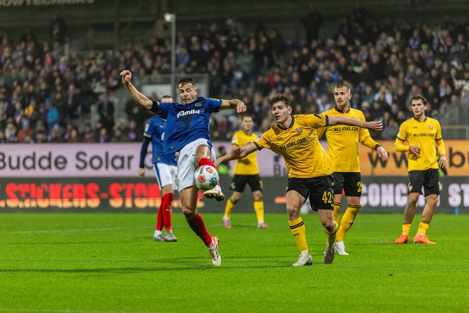 Friedrich Müller (vorn rechts) erwischte in Kiel keinen guten Tag.
