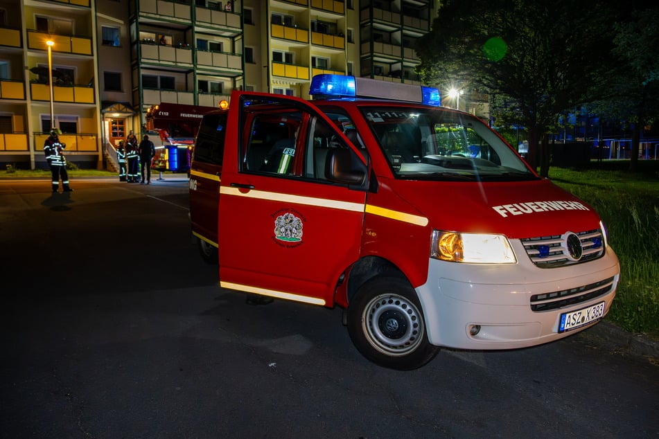 Die Feuerwehr musste am Mittwochabend zu einem Einsatz in die Wolfgang-Krodel-Straße in Schneeberg ausrücken.