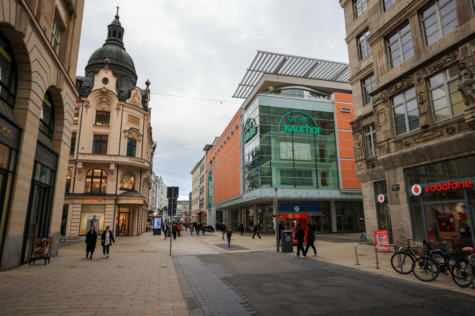 Galeria Kaufhof am Neumarkt ist nach der Schließung von Karstadt im Jahr 2018 Leipzigs letztes Vollsortiment-Warenhaus. Nun soll es auch geschlossen werden.