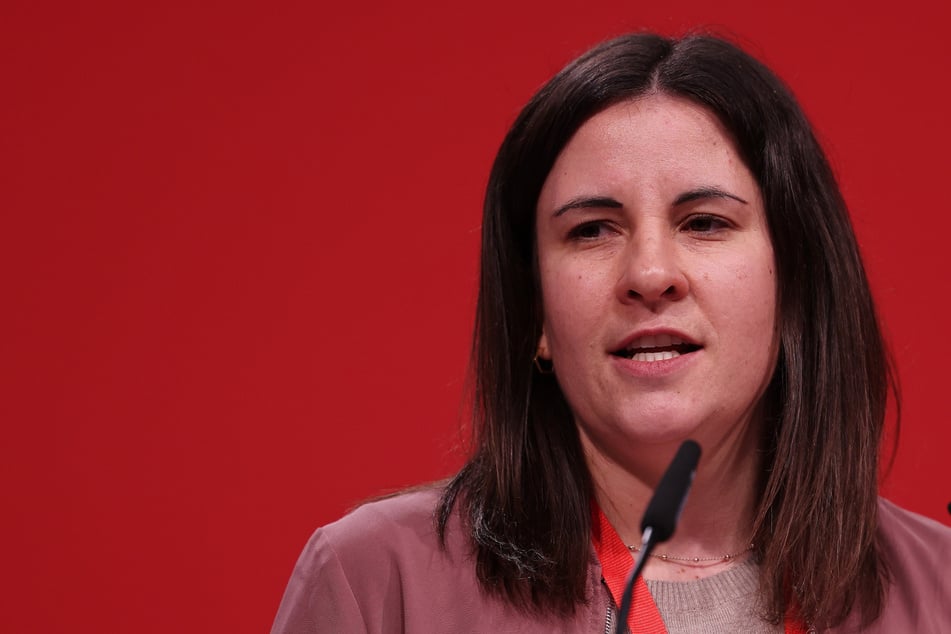 Mehr Frauen in NRW haben feste Jobs - Von Gleichstellung kann aber nicht die Rede sein