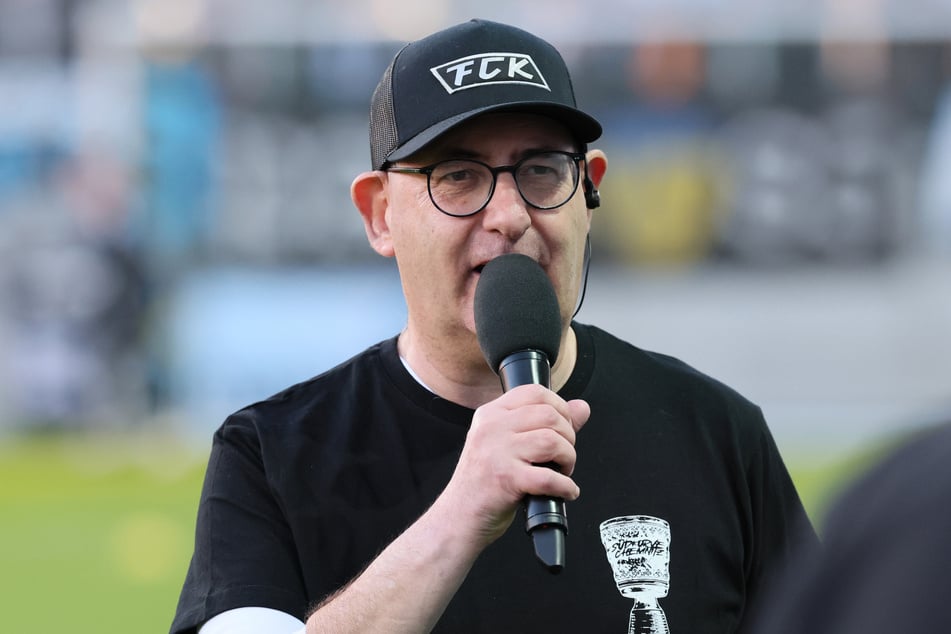 "Wir drücken euch die Daumen für das Endspiel", sagte CFC-Stadionsprecher Olaf Kadner in Richtung des FSV Zwickau.