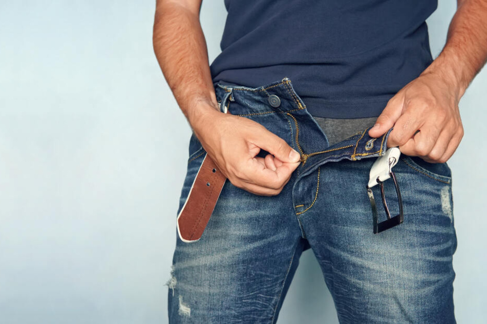 Der Mann soll seinen Penis gezeigt haben (Symbolbild).