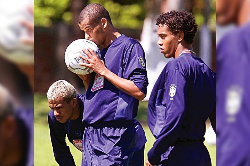 Bei der Seleção spielte Marcelinho (l.) unter anderem an der Seite von Rivaldo (53, M.) und Ronaldinho (45). (Archivfoto)