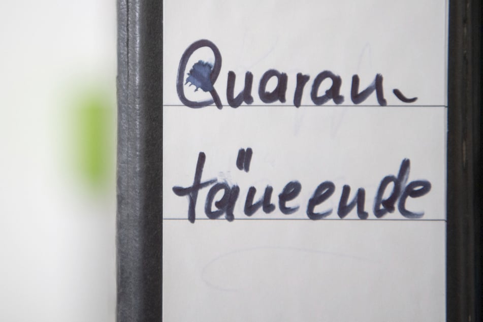Der Verband "Unternehmer Baden-Württemberg" hat es begrüßt, dass Arbeitnehmer für Verdienstausfälle wegen einer angeordneten Corona-Quarantäne künftig nicht mehr entschädigt werden sollen. (Symbolbild)