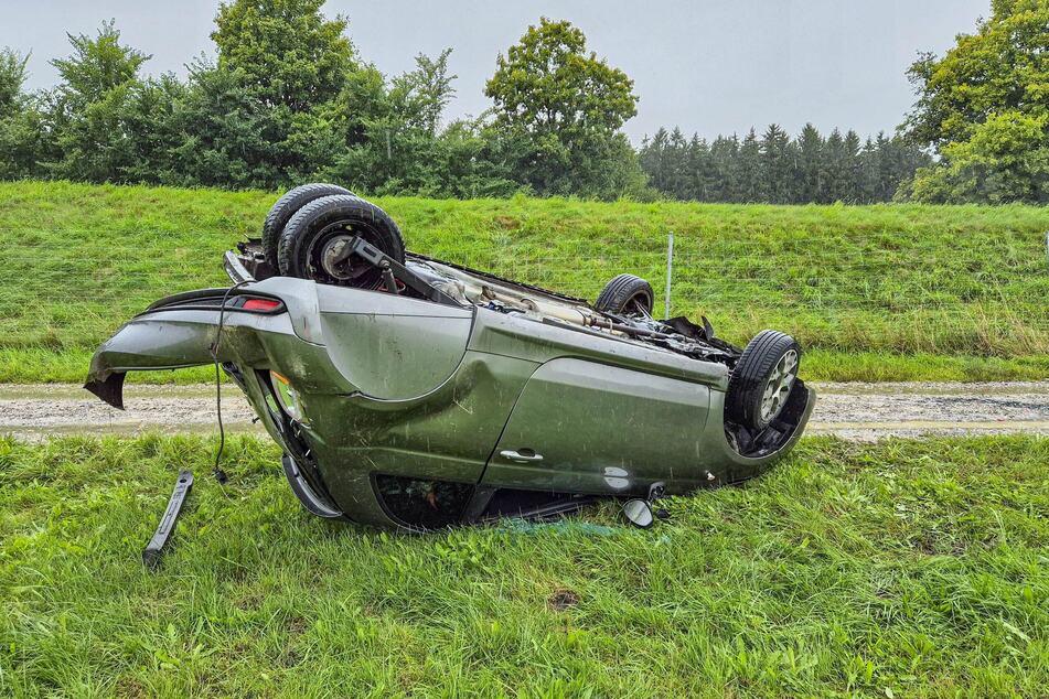 Der 59-jährige Fahrer kam in eine Klinik.