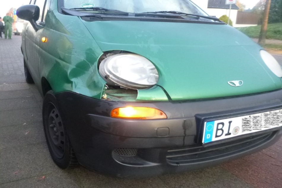 Am Unfallwagen entstanden nur kleinere Schäden.