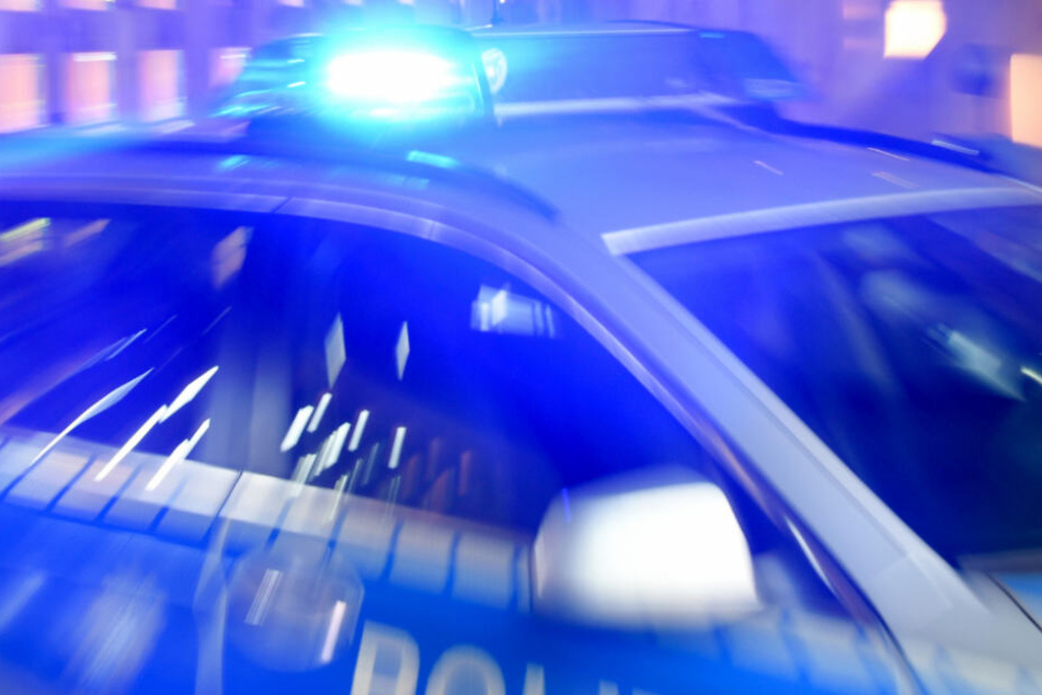 Nach einem Unfall, fuhr der 81-Jährige einfach weiter (Symbolfoto).