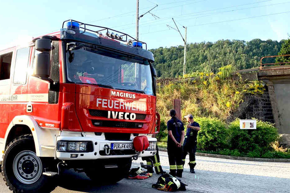 Die Feuerwehr befindet sich im Einsatz.