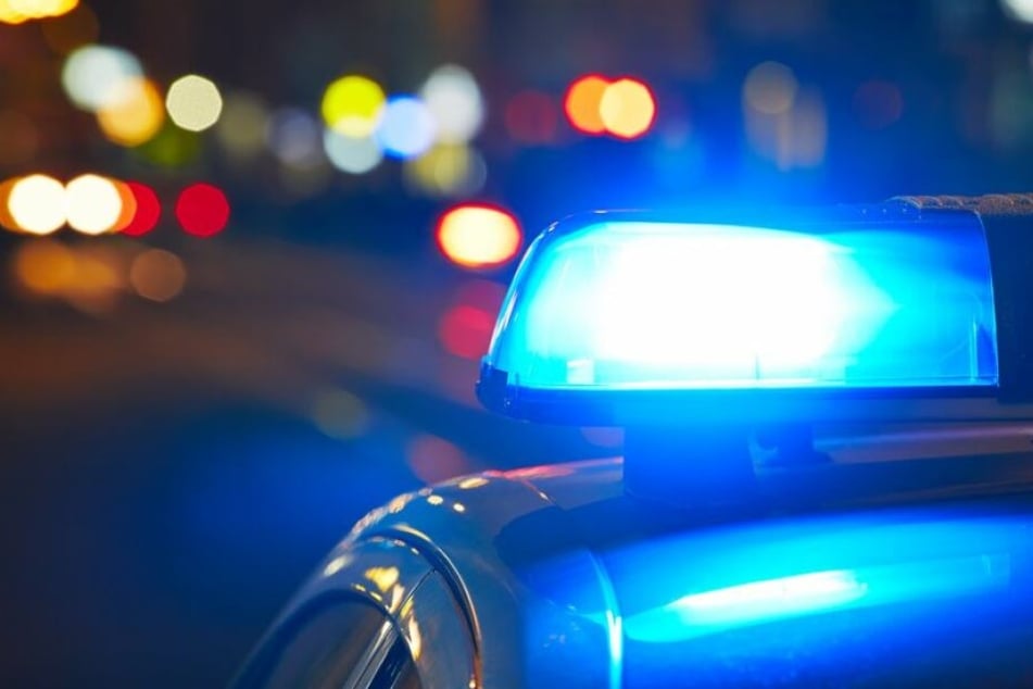 Am Sonntagmorgen musste die Polizei in Radebeul ausrücken. (Symbolbild).