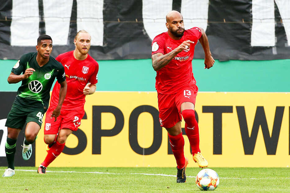 Terrence Boyd (r.) hat beim HFC voll eingeschlagen. Auch Björn Jopek (M.) überzeugt in der laufenden Saison mit guten Leistungen.