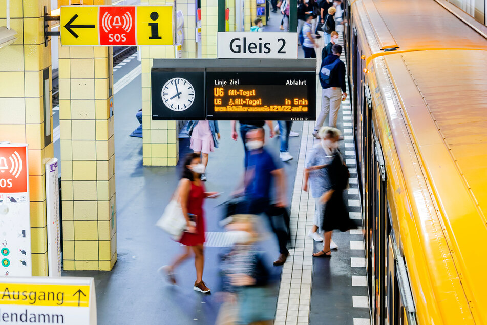 Bundesweit kostenlos unterwegs: Zwei Wochen gratis Nahverkehr für Abonnenten