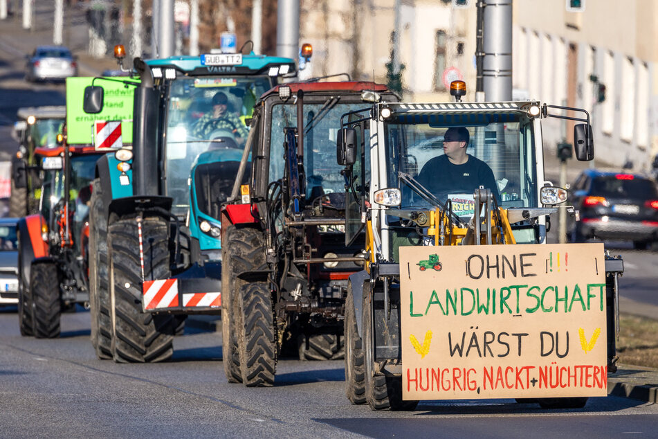 Auch in der Cottbuser Innenstadt fuhren am Montag Traktoren.