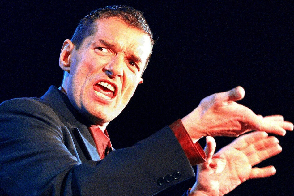 "Das fünfte Mädchen": Der österreichische Popstar Falco († 6. Februar 1998) inspirierte mit seiner "Jeanny" zum neuen MDR/ORF-Thriller.