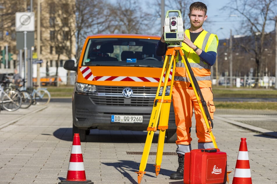 Heutzutage wird Dresden mit moderner Technik vermessen.