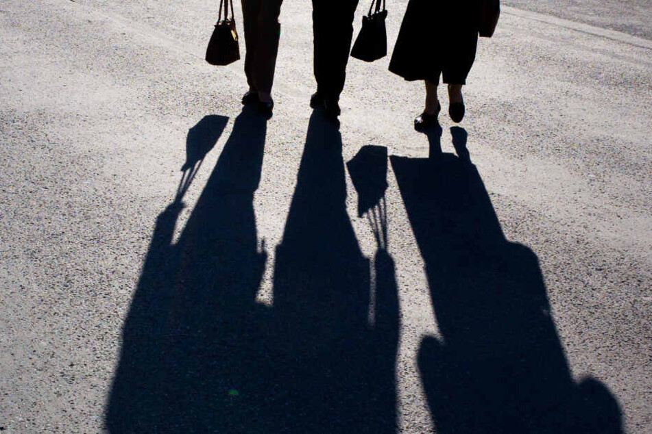 Die drei Frauen wurden ganz unvermittelt von dem Mann angegriffen. (Symbolbild)