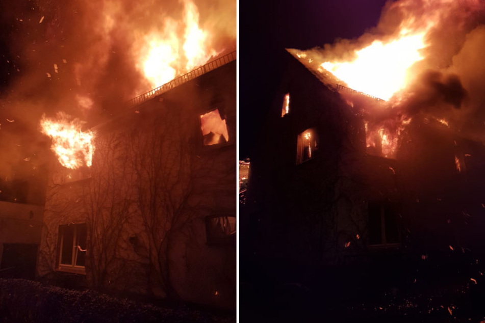 Starker Funkenflug bedrohte auch Nachbarhäuser. Die Feuerwehr konnte ein Übergreifen des Brandes jedoch durch eine sogenannte Riegelstellung verhindern.