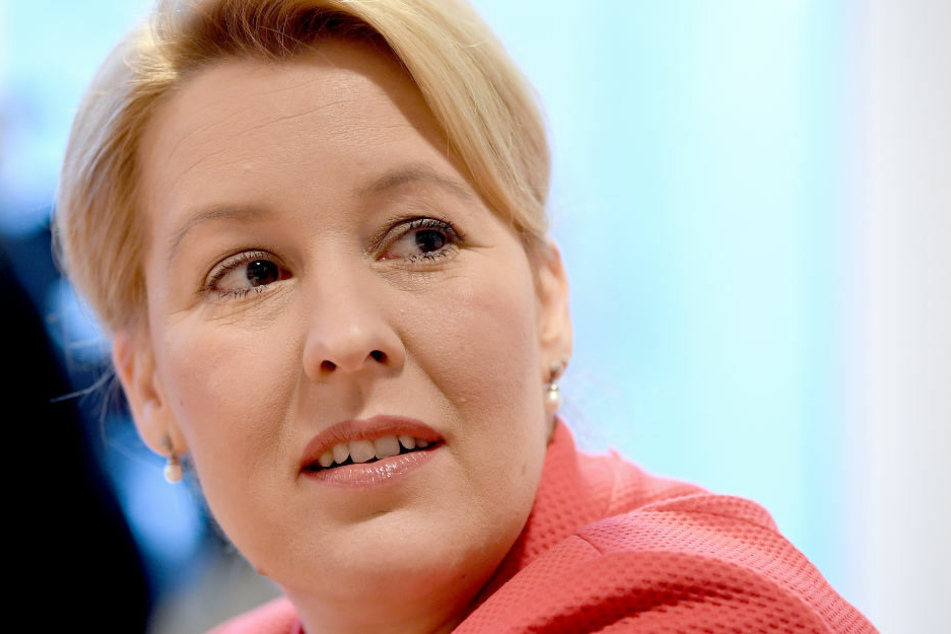 Franziska Giffey promovierte von 2005 bis 2009 im Bereich Politikwissenschaft am Otto-Suhr-Institut der Freien Universität Berlin.