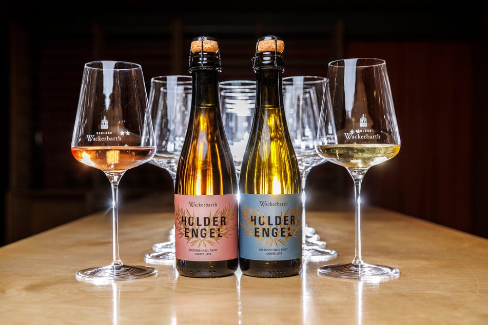"Holder Engel" - der Name greift den Wacholder vom Gin und den Engel vom Sekt auf.
