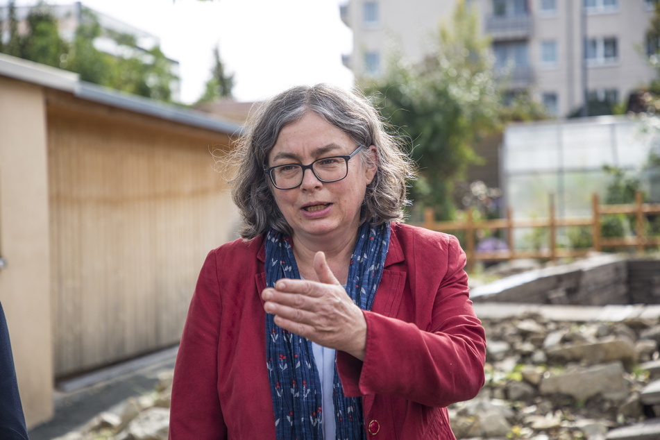 Dresdens Umweltbürgermeisterin Eva Jähnigen (55, Grüne) will die Bahn nicht unnötig belasten.