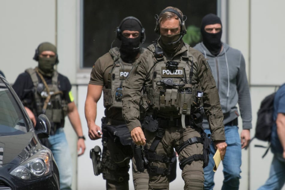 Das SEK sicherte das Gelände zu einem Gerichtstermin von Heikal S. im August.