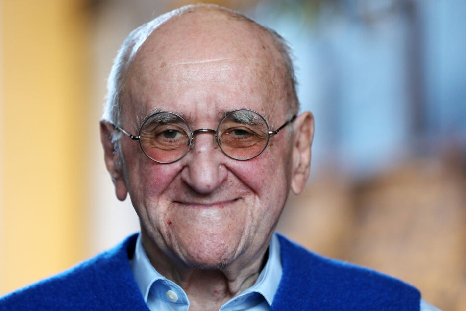 Alfred Biolek feiert Heiligabend in Ruhe und ohne Geschenke.