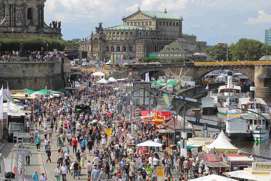 Gefeiert wird bis Sonntagabend in der Dresdner Altstadt.