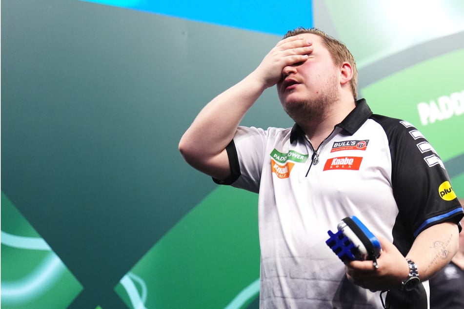 Aus nach einer halben Stunde! Bester deutscher Darts-Profi kassiert WM-Abreibung