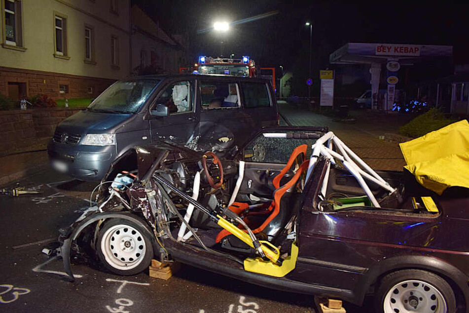Unfall Mosbach: Heftiger Crash! 33-jähriger Golf-Fahrer nicht ansprechbar