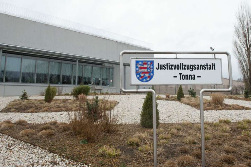 Ein Häftling hat im Gefängnis in Tonna mehrere Mitarbeiter angegriffen. (Symbolbild)