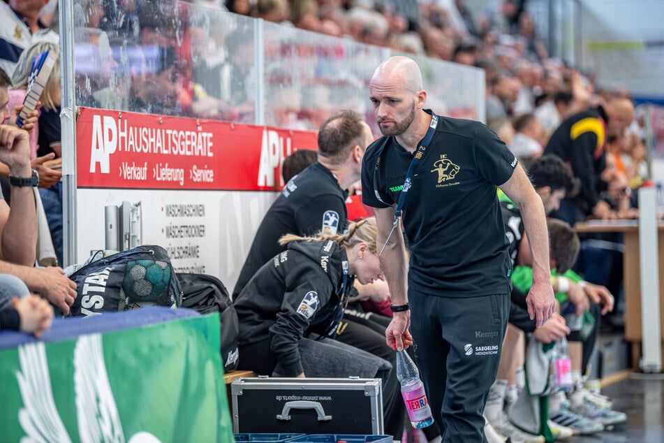 Wieder diese Crunchtime! HCE-Coach André Haber (39) war nach der Niederlage sauer.