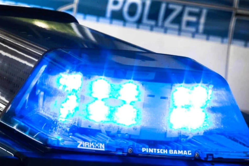 Die Polizei ermittelt nun gegen eine 30-köpfige Gruppe von Lok-Leipzig-Fans. (Symbolbild)