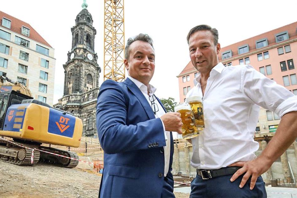 Bauherr Andreas Lipp (52, l.) und Architekt Jan-Oliver Meding (53) errichten am Altmarkt ein neues Mietshaus.