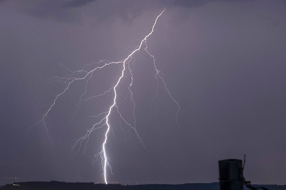 Auf Gewitter muss man sich ebenso wie auf Schauer einstellen.