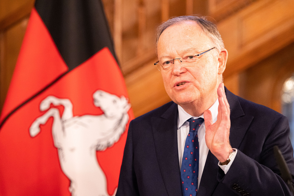 Seine Partei hat die Kennzeichnungspflicht im Koalitionsvertrag mit den Grünen verankert: Niedersachsens Ministerpräsident Stephan Weil (64, SPD). Wann sie kommt, ist dennoch offen.