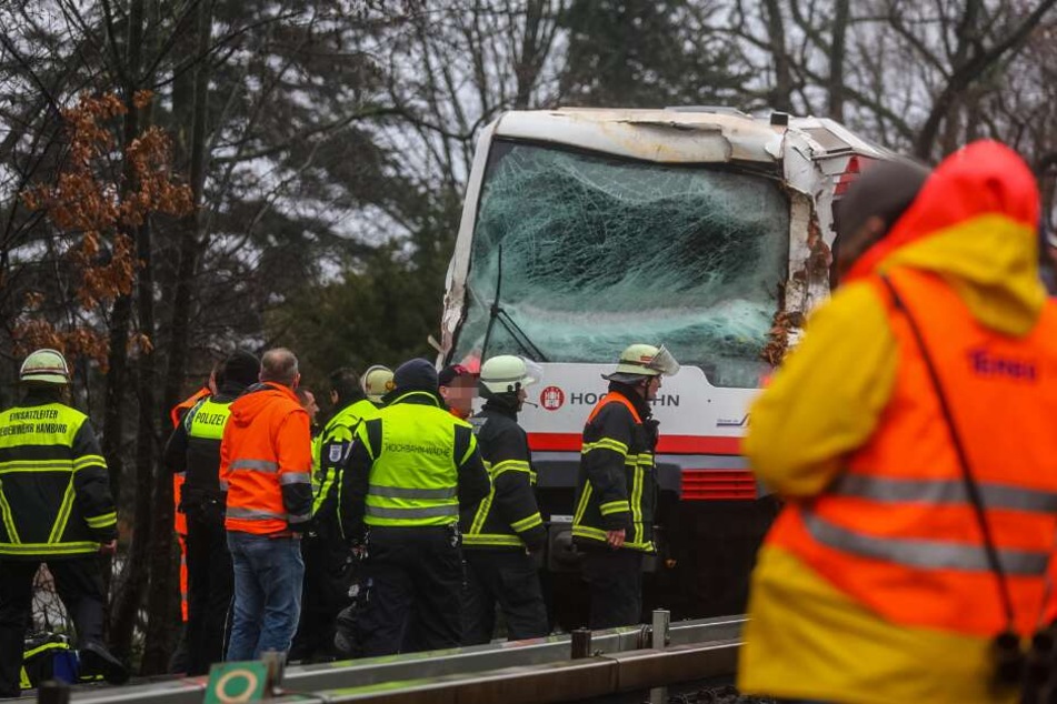 Der Fahrer wurde im Führerhaus eingeschlossen.