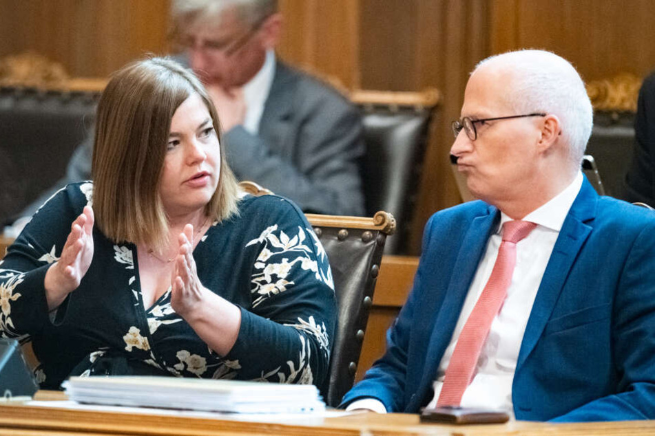 Katharina Fegebank (links) will den Bürgermeister-Posten ihres bisherigen Koalitonspartners Peter Tschentscher. (Archivbild)