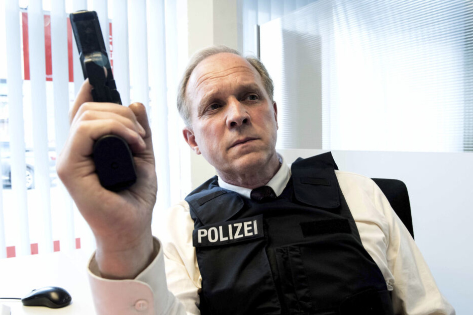 Ulrich Tukur spielt die Hauptrolle in einem erneut skurril anmutenden "Tatort".