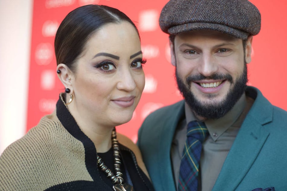 Gemeinsam moderieren Schauspieler Manuel Cortez und seine Freundin Miyabi Kawai die Sendung "Schrankalarm".