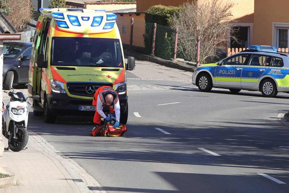 Rettungskräfte am Unfallort.