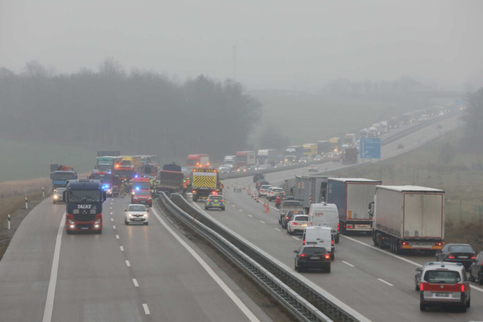 An der Unfallstelle bildete sich langer Stau.