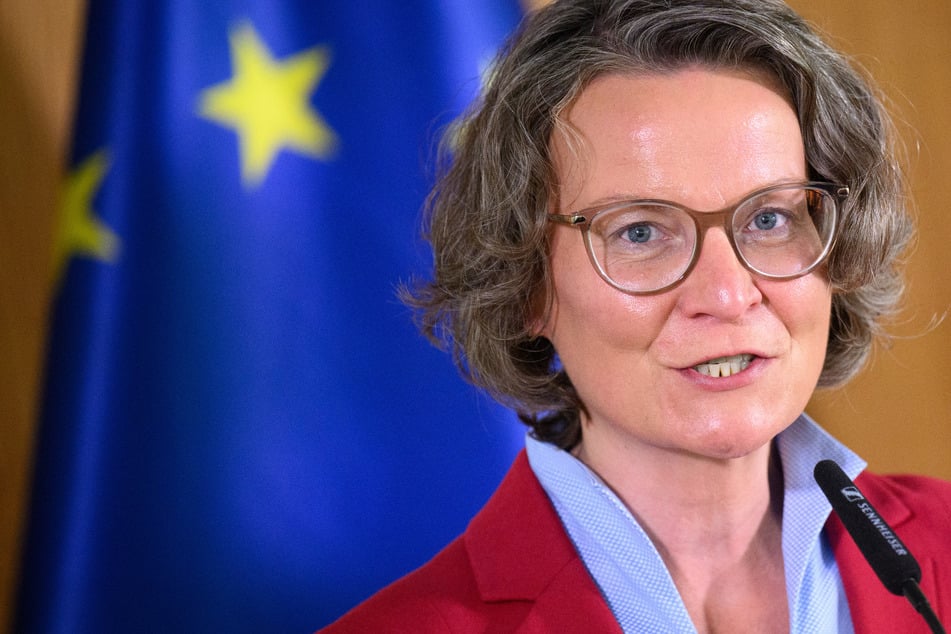 NRW-Ministerin über schweren Kampf gegen den Krebs: Chemo hat nicht richtig angeschlagen