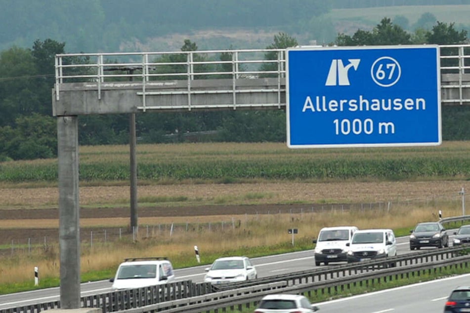 Auf der Autobahn 9 wurde am Dienstag die Leiche eines Menschen entdeckt.