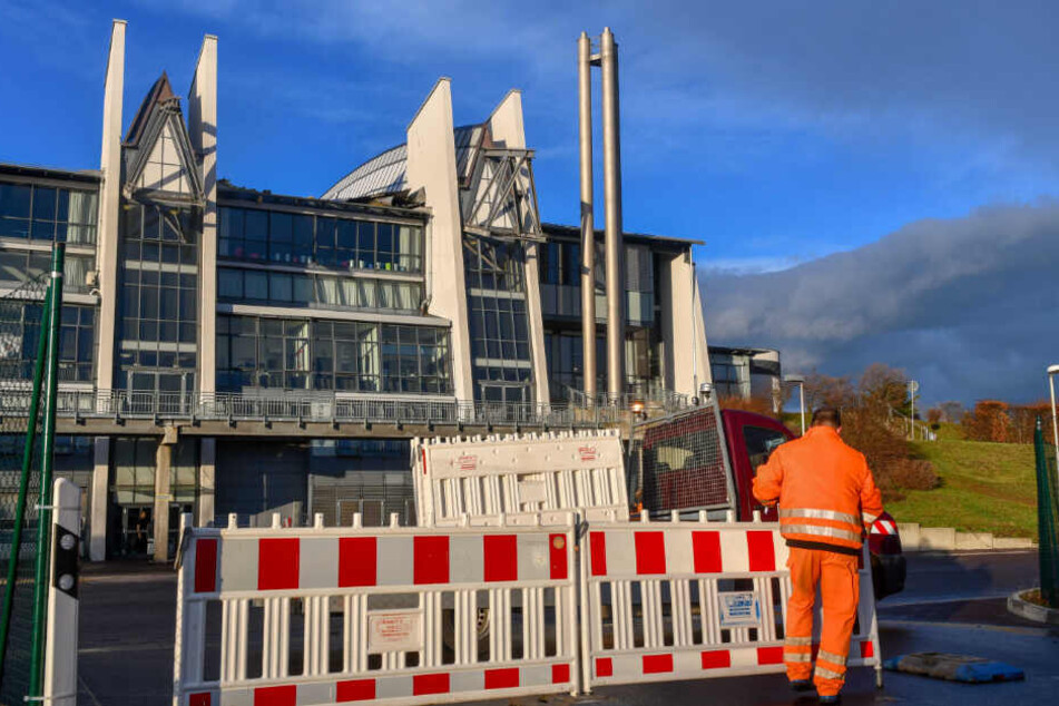 Das Musical über Michael Jackson kann am Montagabend nicht aufgeführt werden. Das Dach der Getec-Arena in Magdeburg ist nach dem Sturm undicht.