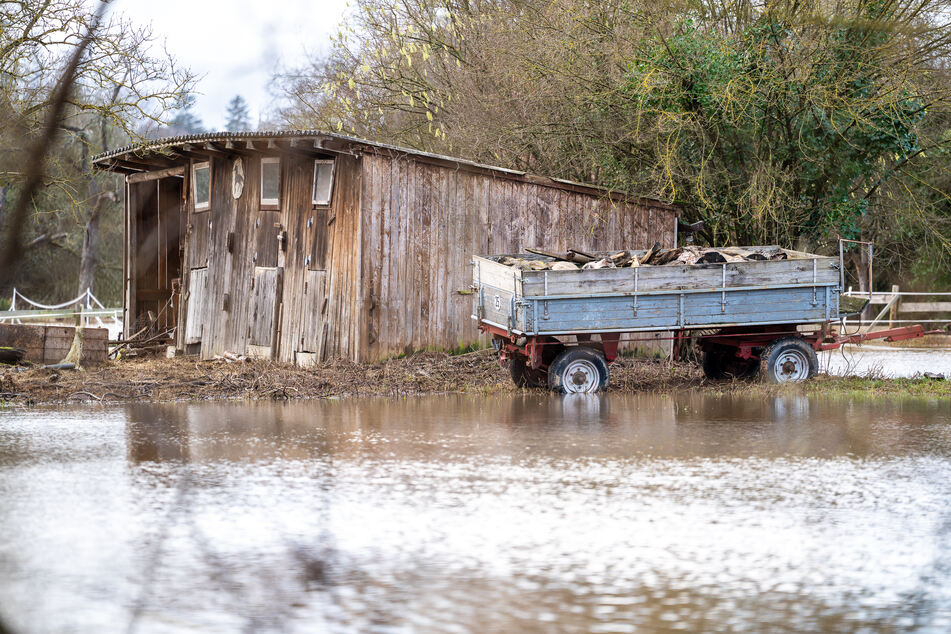 Blitz-Hochwasser schockt kleine Gemeinde: Rätsel um Todesopfer