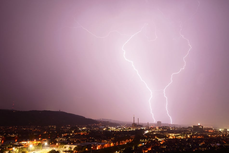 Am Mittwoch ziehen starke Gewitter über Teile Deutschlands. (Symbolfoto)