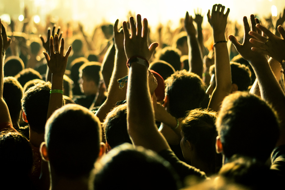 Mit einem aufwendigen Konzept will der Veranstalter das "Summer Breeze"-Festival trotz der Corona-Pandemie durchführen. (Symbolbild)