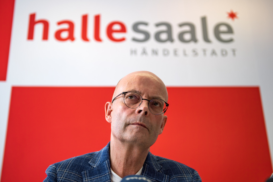 Halles Oberbürgermeister Bernd Wiegand (63, parteilos) hat die Polizei scharf kritisiert.