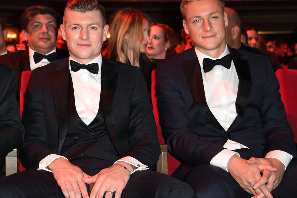 Toni Kroos (33, l.) und sein jüngerer Bruder Felix Kroos (32, r.) gelten als unzertrennlich und gut befreundet.