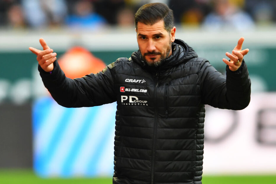 Cristian Fiel bleibt weiterhin Trainer von Dynamo Dresden.