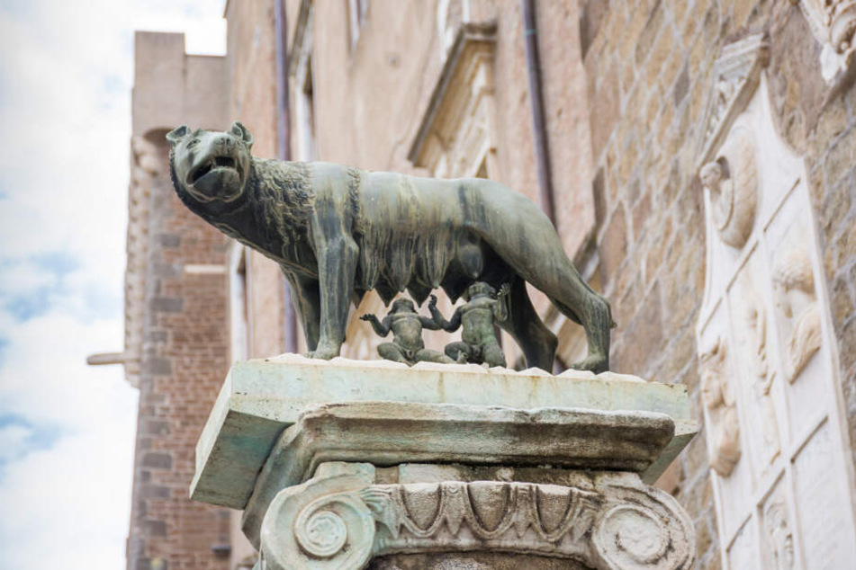 Ein Wahrzeichen Roms: Bronze-Statue der Wölfin mit Romulus und Remus.